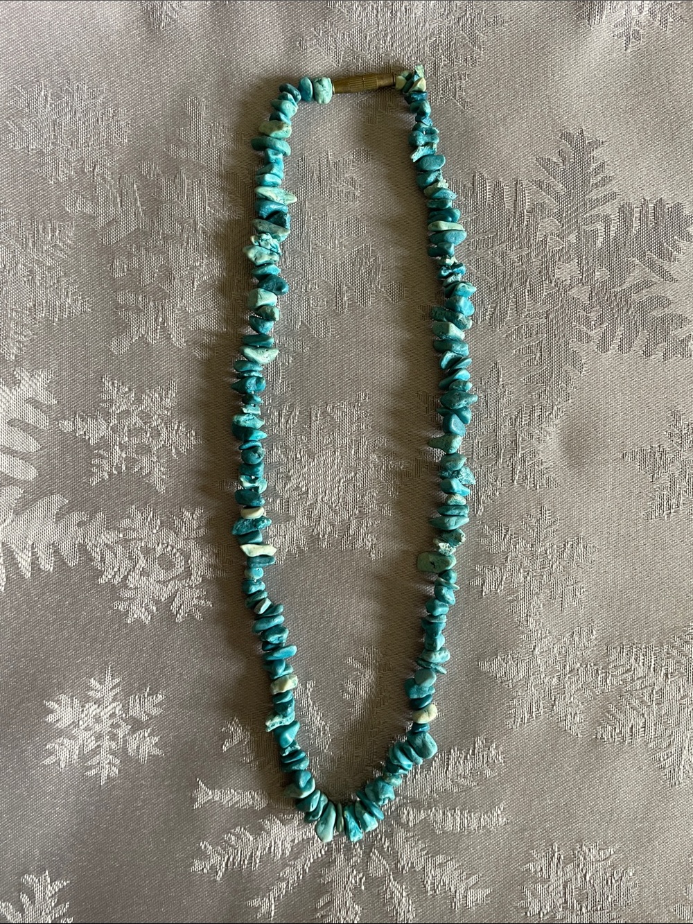 Turquoise Chip Bead Necklace - Turquoise Color -